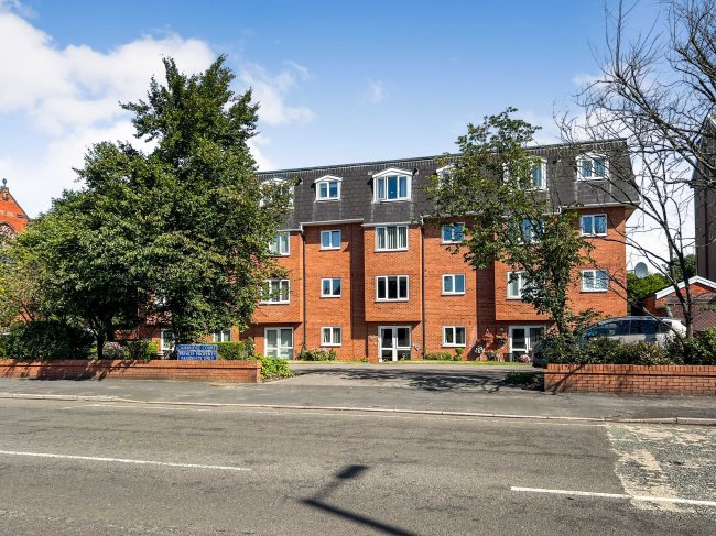 Cambridge Court, Cambridge Road, Churchtown, Southport, PR9 9PU 2