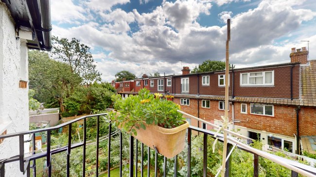 Flat 41, Manor Court, Manor Road, Twickenham, TW2 5DL 3