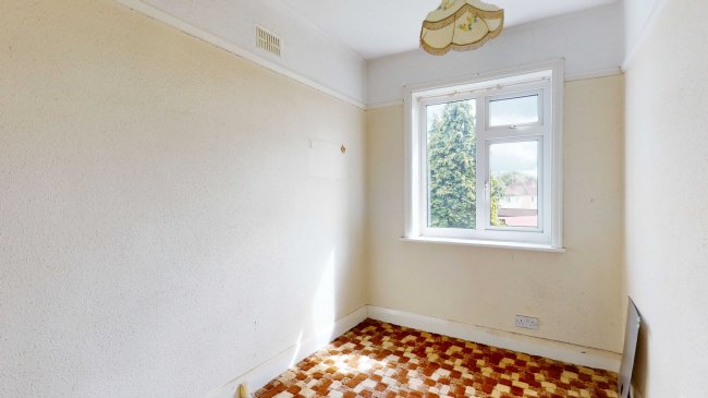 114 Boxalls Lane, Aldershot, Hampshire, GU11 3QG 7