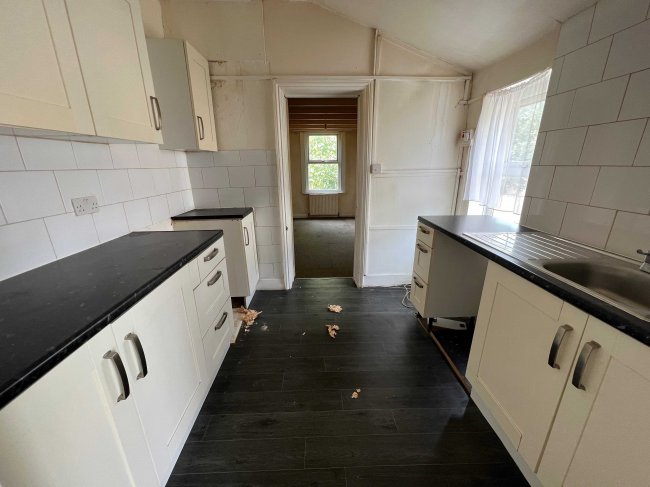 127 Forest Lane, Forest Gate, E7 9BB 5