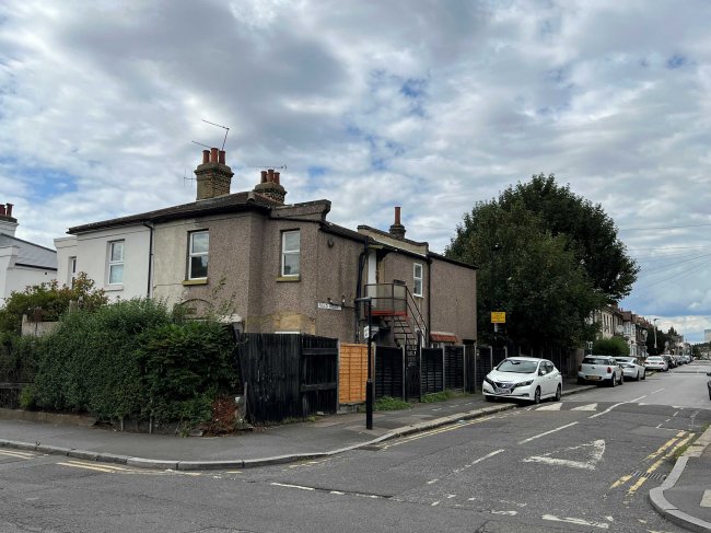 127 Forest Lane, Forest Gate, E7 9BB 5