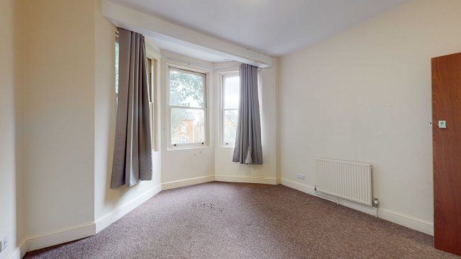 229 St. Margarets Road, Twickenham, TW1 1LU 8