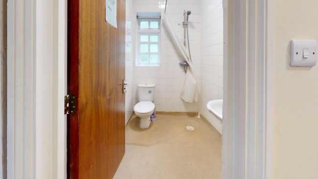 229 St. Margarets Road, Twickenham, TW1 1LU 8