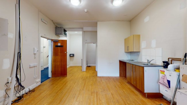 229 St. Margarets Road, Twickenham, TW1 1LU 8