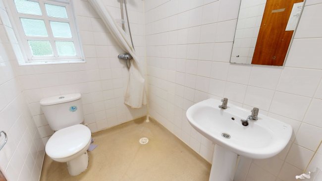 229 St. Margarets Road, Twickenham, TW1 1LU 8