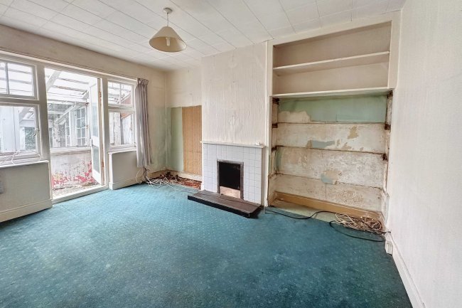 113 Spring Road, Sholing, Southampton, Hampshire, SO19 2NU 8