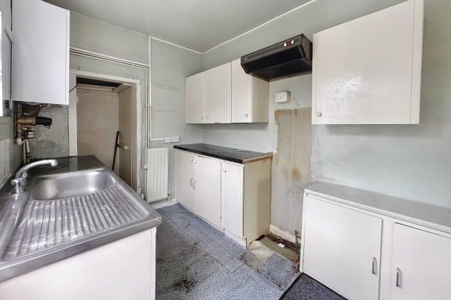 113 Spring Road, Sholing, Southampton, Hampshire, SO19 2NU 8
