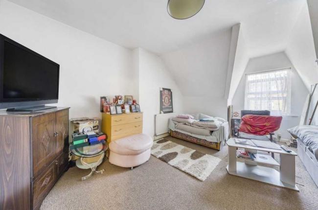 70 Heathfield Road, Croydon, CR0 1EW 9