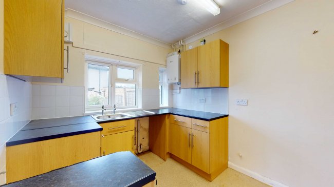 12 Morten Gardens, Denham, Uxbridge, UB9 5ND 9