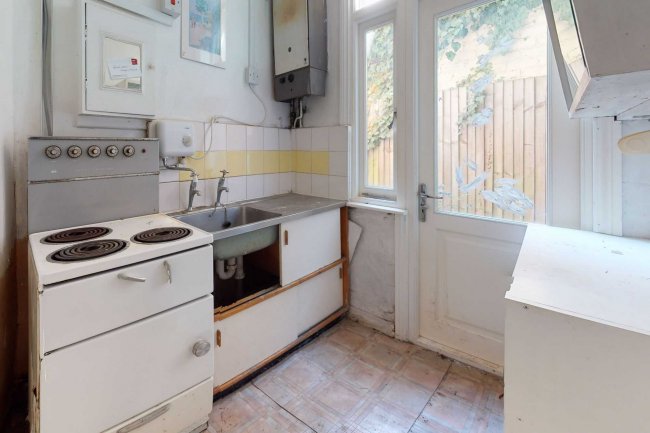 103 Geraldine Road, Wandsworth, London, SW18 2NJ 6