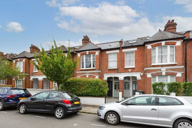 7a Midmoor Road, Balham, London, SW12 0EW 6