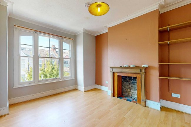 7a Midmoor Road, Balham, London, SW12 0EW 6