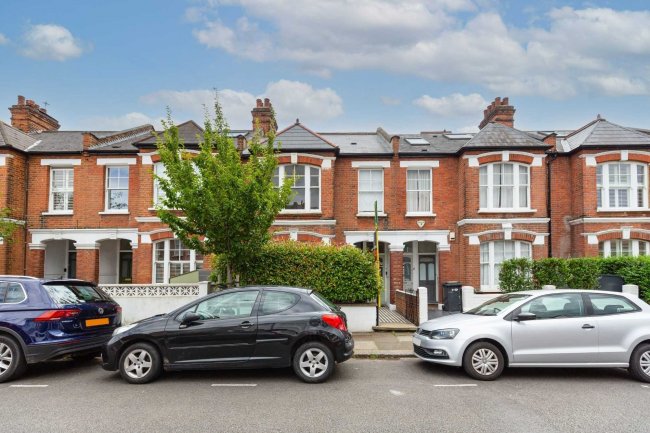 7a Midmoor Road, Balham, London, SW12 0EW 6