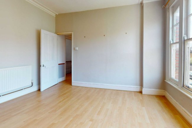 7a Midmoor Road, Balham, London, SW12 0EW 6