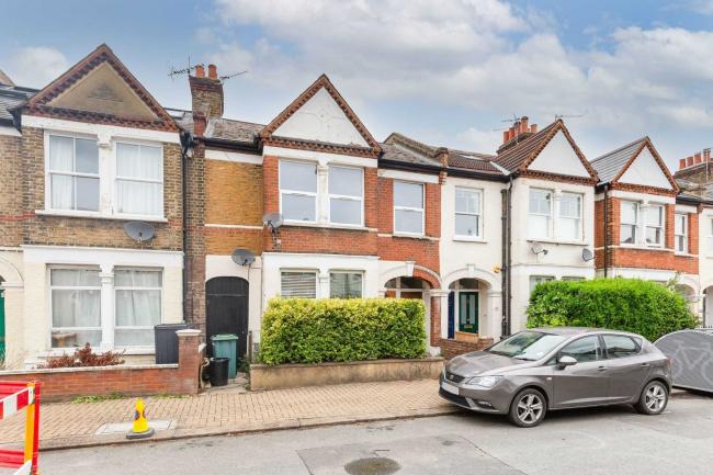 59A Penwith Road, Earlsfield, London, SW18 4PX 3