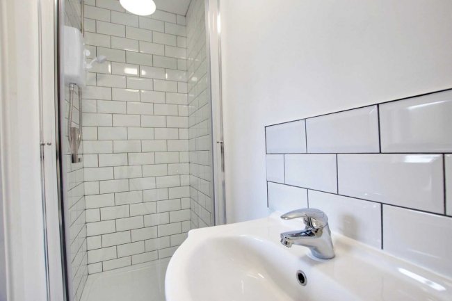 5 Shetland Court, Worthing, East Sussex, BN13 3RL
 4