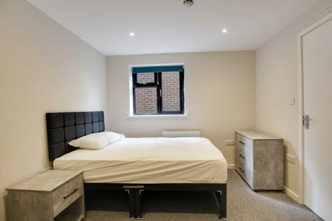 5 Shetland Court, Worthing, East Sussex, BN13 3RL
 4