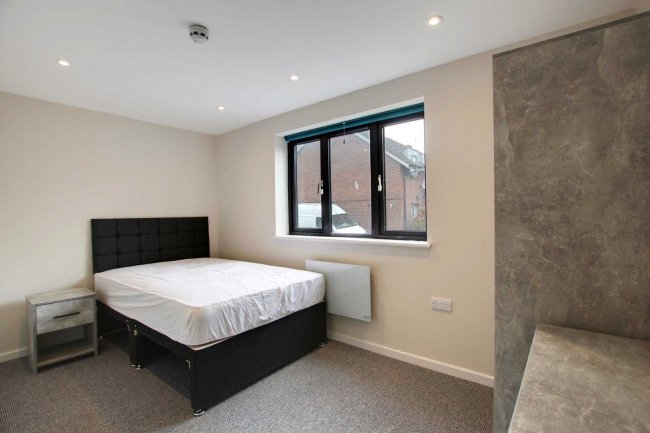 5 Shetland Court, Worthing, East Sussex, BN13 3RL
 4