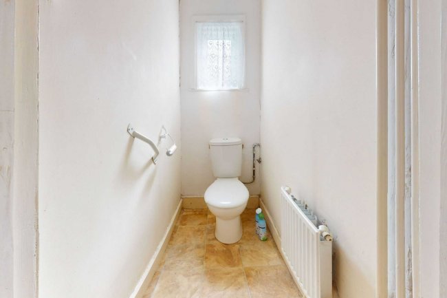 65a Cambray Road, Balham, London, SW12 0ER 7