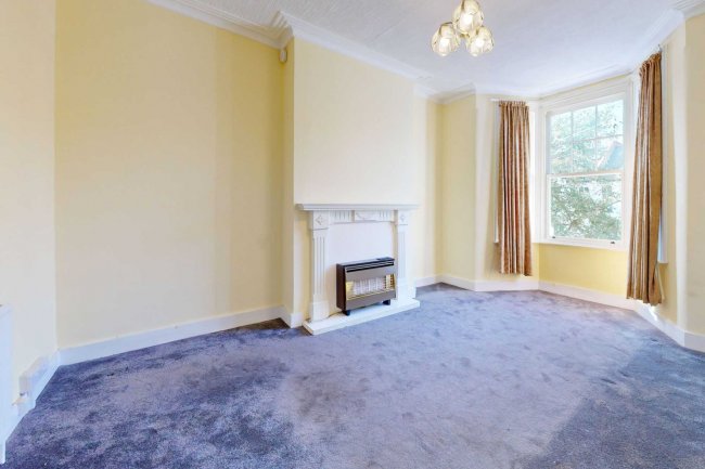 65a Cambray Road, Balham, London, SW12 0ER 7