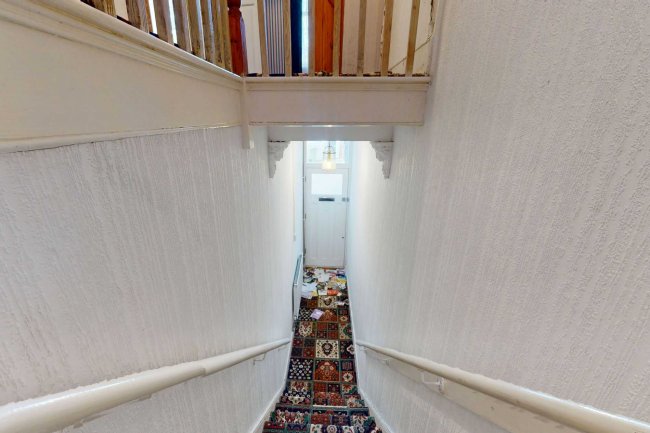 65a Cambray Road, Balham, London, SW12 0ER 7