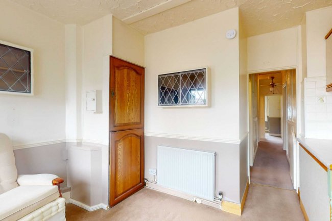 120 Beechcroft Avenue, Rayners Lane, Harrow, HA2 7JG  9