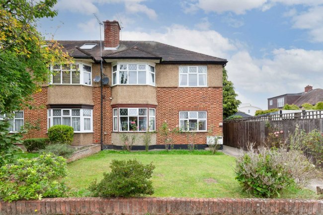 120 Beechcroft Avenue, Rayners Lane, Harrow, HA2 7JG  9