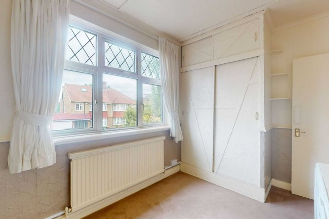 120 Beechcroft Avenue, Rayners Lane, Harrow, HA2 7JG  9