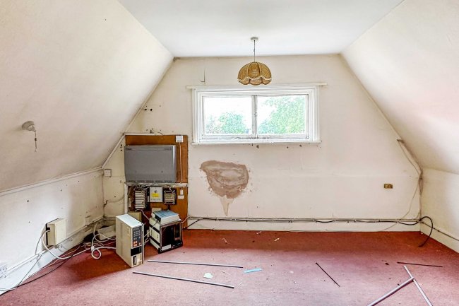 Highway Cottage, 65 Chishill Road, Heydon, Royston, Hertfordshire, SG8 8PN 6