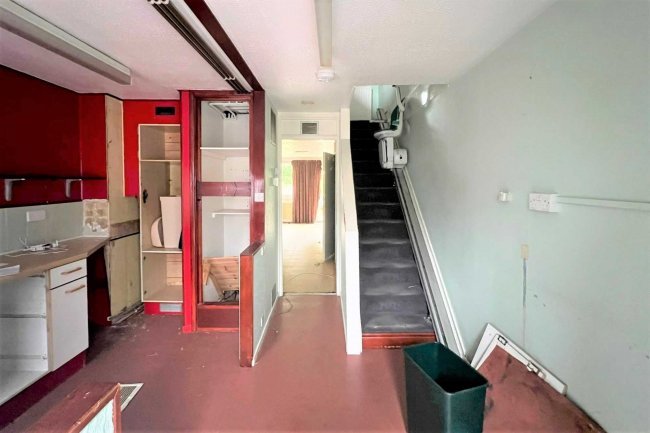 129 Thirlmere Gardens, Northwood HA6 2RX 8