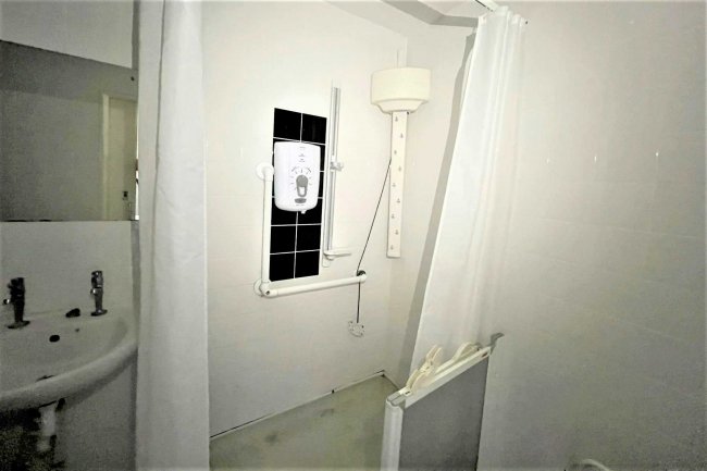 129 Thirlmere Gardens, Northwood HA6 2RX 8