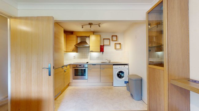 12 Garner Court, Douglas Road, Stanwell, Staines-upon-Thames, Surrey, TW19 7HB 10