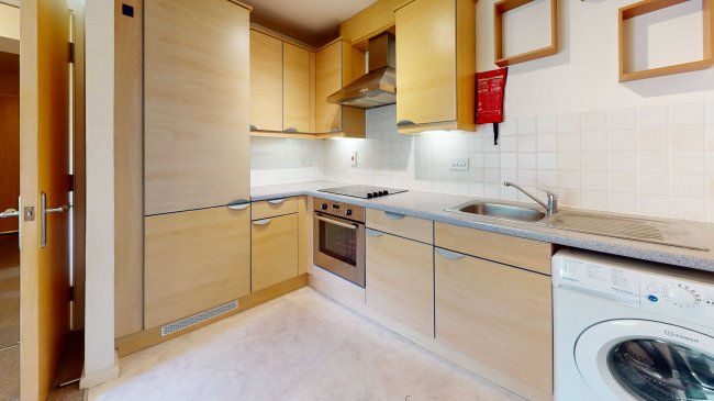 12 Garner Court, Douglas Road, Stanwell, Staines-upon-Thames, Surrey, TW19 7HB 10