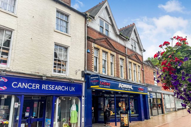 10-11 Parsons Street, Banbury, OX16 5LW 2