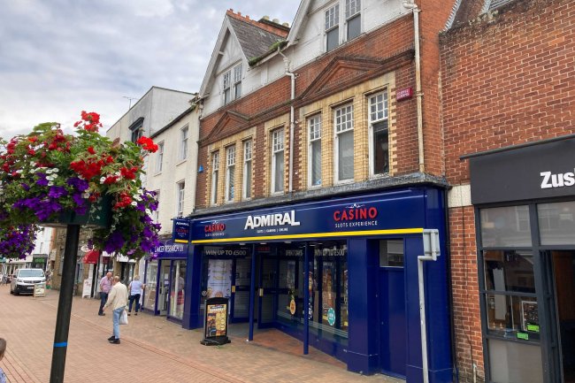 10-11 Parsons Street, Banbury, OX16 5LW 2