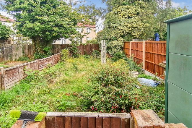 359 Harrow View, Harrow, Middlesex, HA2 6QN 10