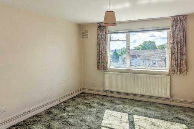 4 Tina Court, Ravensbourne Park Crescent, SE6 4YF 5