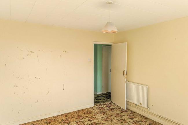 4 Tina Court, Ravensbourne Park Crescent, SE6 4YF 5