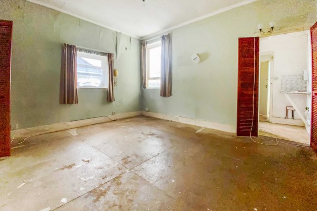 22A The Street, Ashtead, KT21 2AH 10