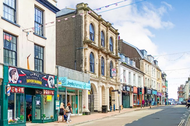 21 High Street, Ilfracombe, EX34 9DA 3