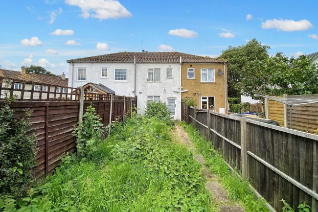 15 Park Street Lane, Park Street, St. Albans, Hertfordshire, AL2 2NB 2