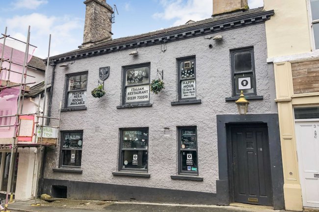 The Dun Horse Inn, 5 Stramongate, Kendal LA9 4BH 7