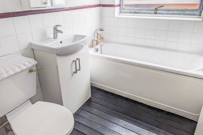 Flat 34 Marlowe Court, Lymer Avenue, London SE19 1LP 1