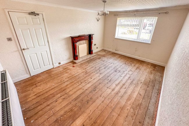 14 Caxton Close, New Whittington, Chesterfield, S43 2EA 4