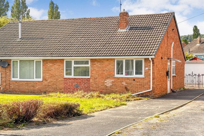 14 Caxton Close, New Whittington, Chesterfield, S43 2EA 4