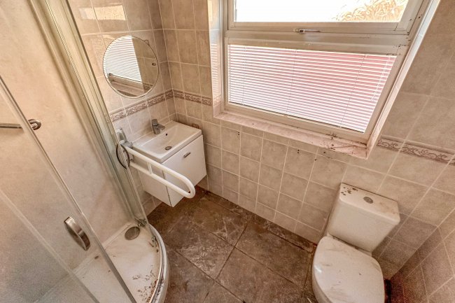 14 Caxton Close, New Whittington, Chesterfield, S43 2EA 4