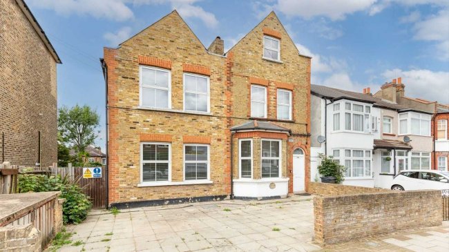 186 Mackenzie Road, Beckenham, BR3 4SF 5