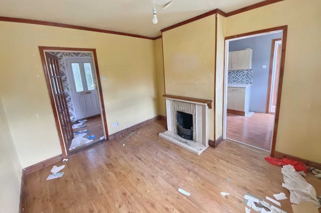 22 Ashbeach Road, Ramsey St Marys, Huntingdon, Cambridgeshire PE26 2SZ 5