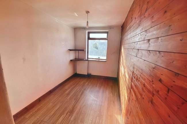 127 Saxton Street, Gillingham, Kent, ME7 5EG 3