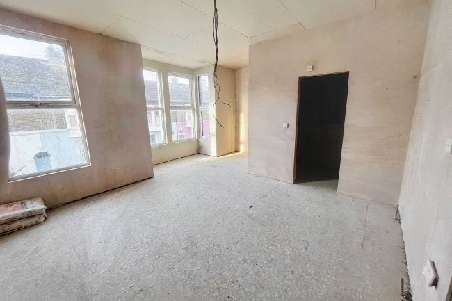 12 Gilford Road, Deal, Kent, CT14 7DJ 4